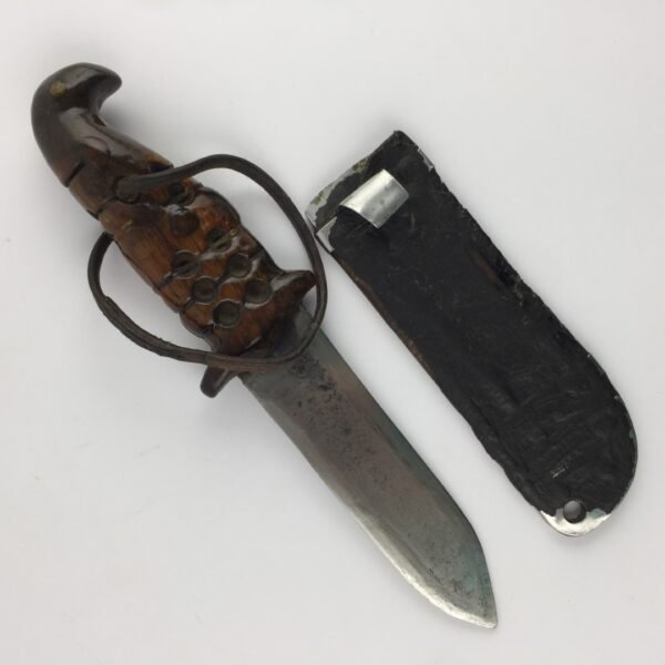 Cuchillo tipo daga