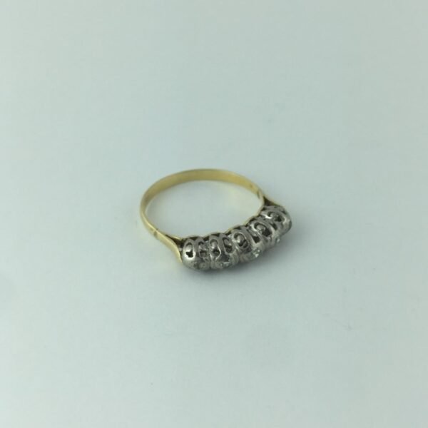 Anillo en oro 18 K