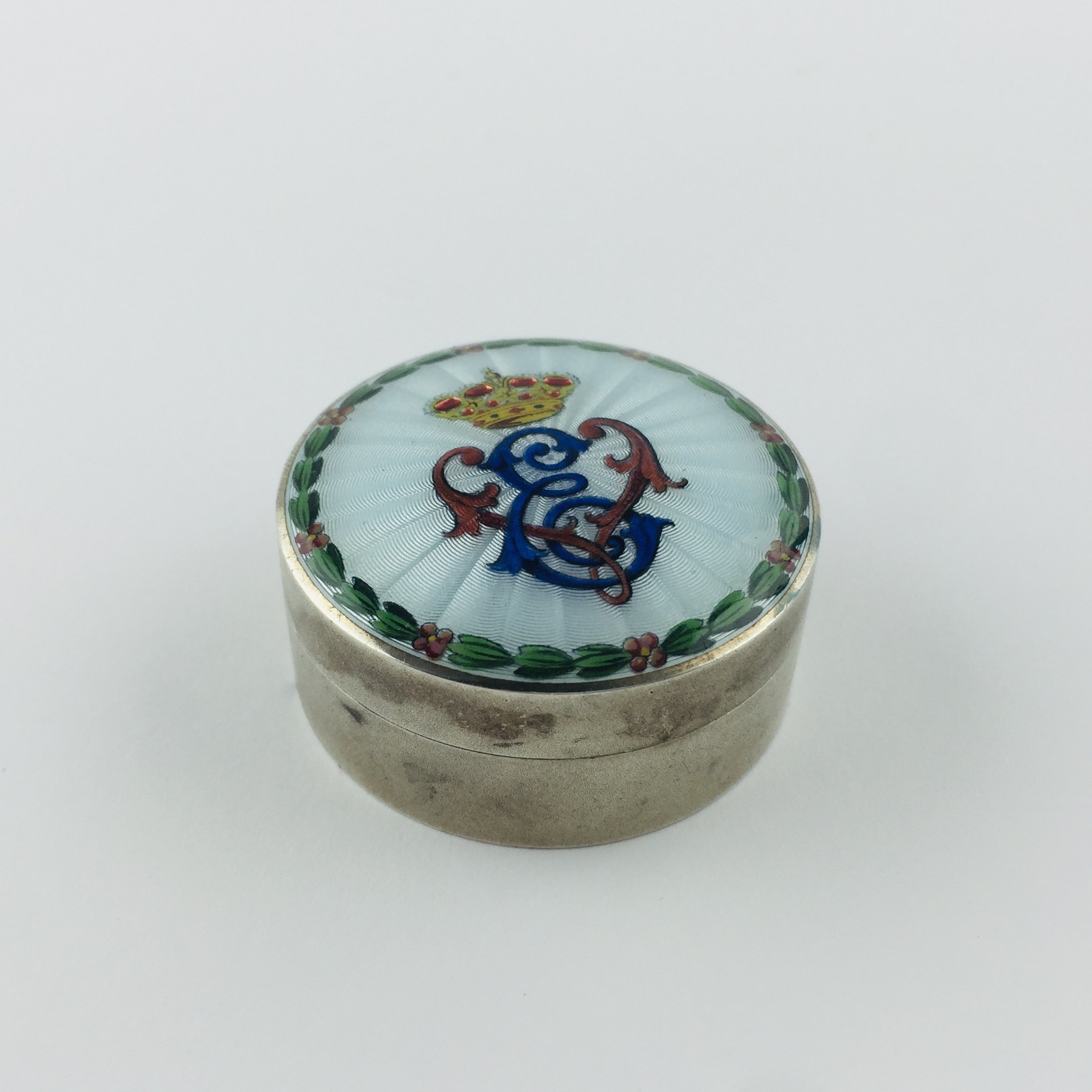 Pastillero en plata