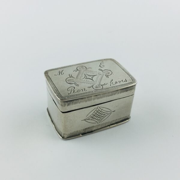 Pastillero en plata