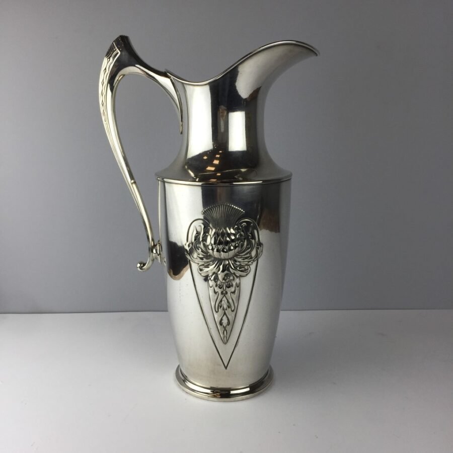 Jarra art nouveau