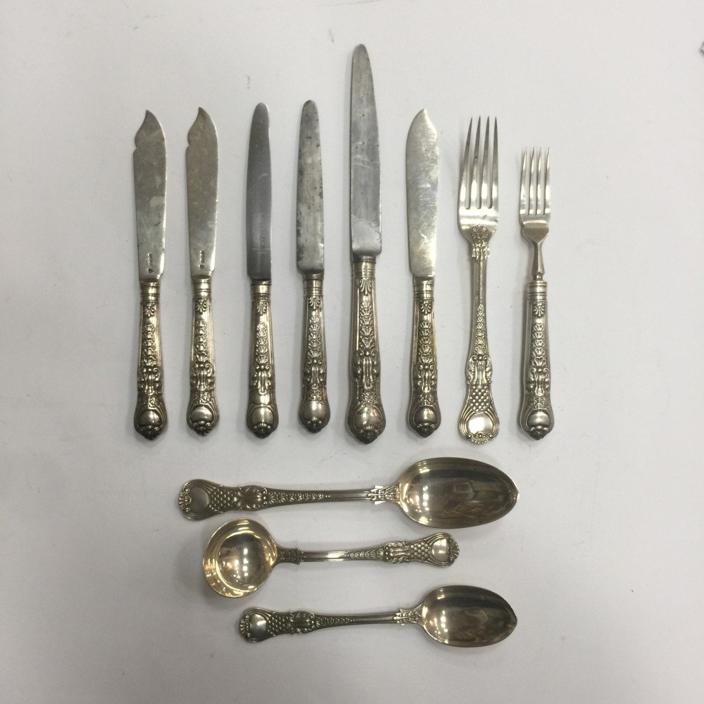 Cubiertos en plata