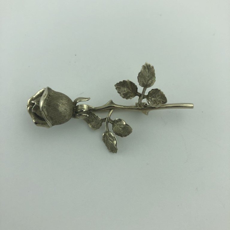 Prendedor en oro 18 K
