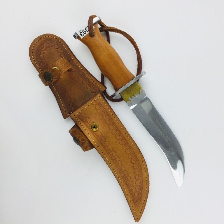 Cuchillo táctico