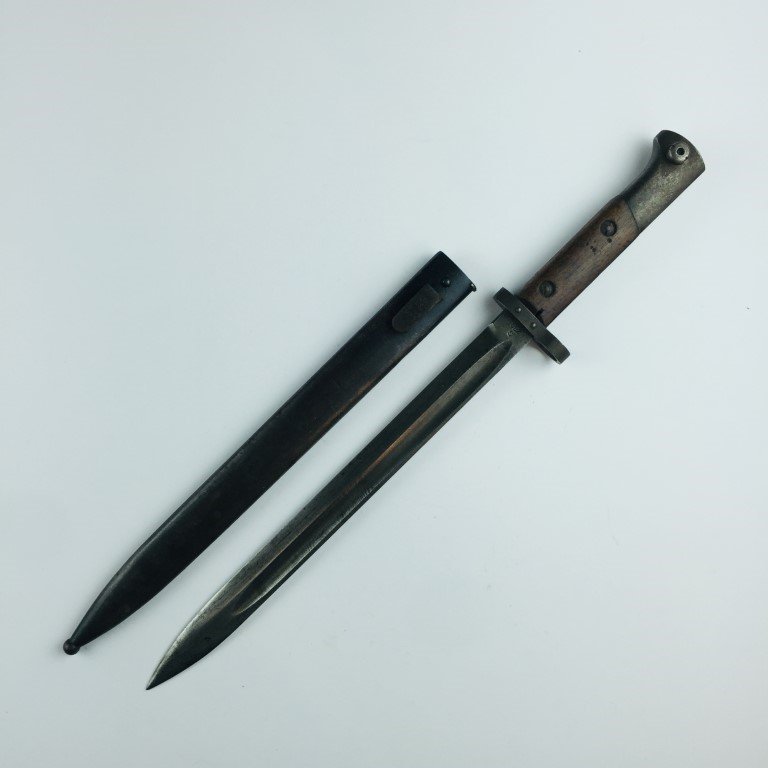 Bayoneta checa