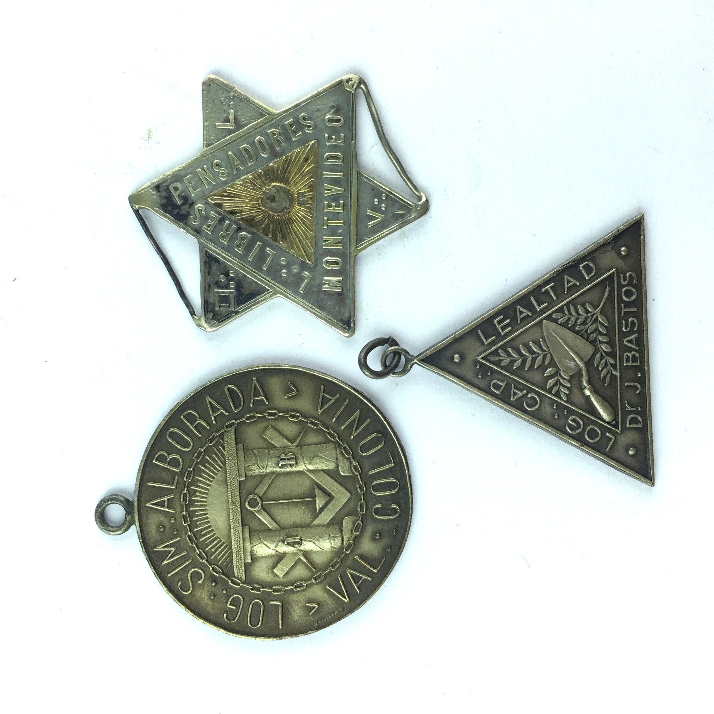 3 medallas