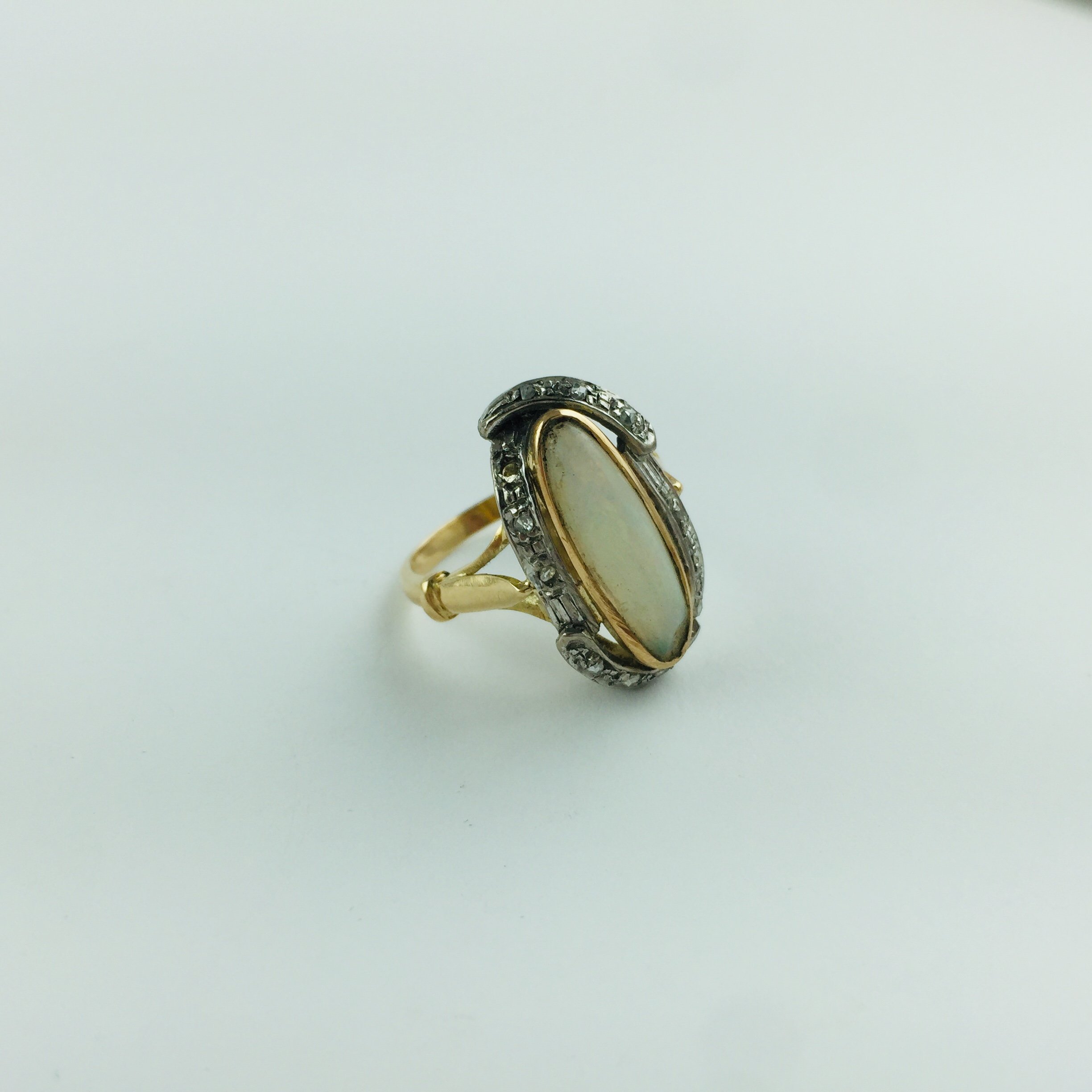 Anillo oro 18 K y diamantes