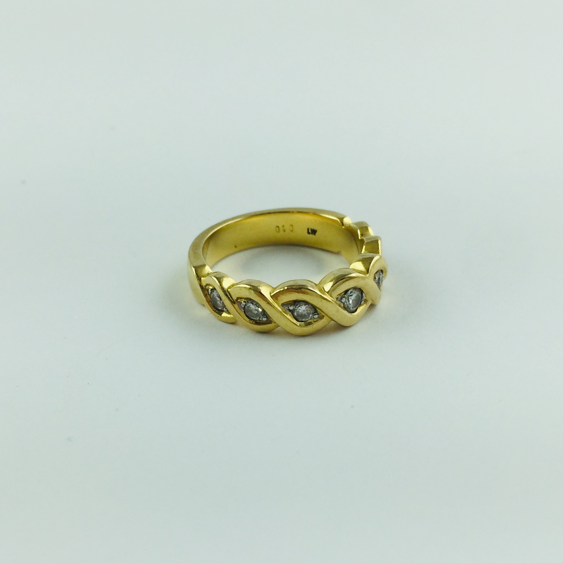 Anillo oro 18 K y brillantes