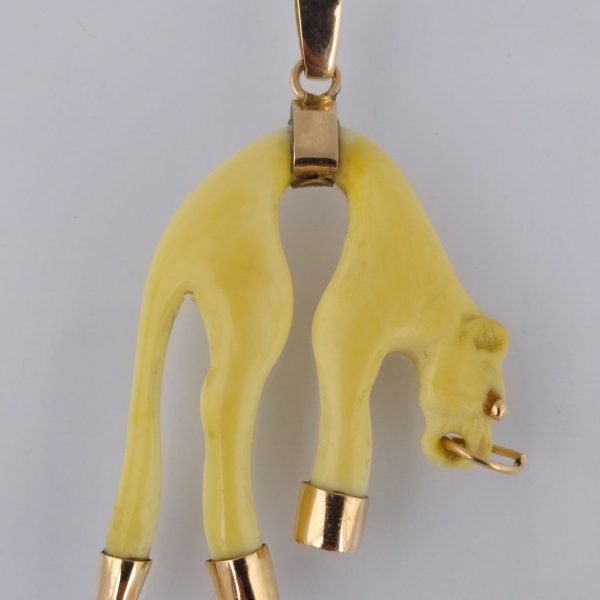 Colgante marfil y oro 18 K