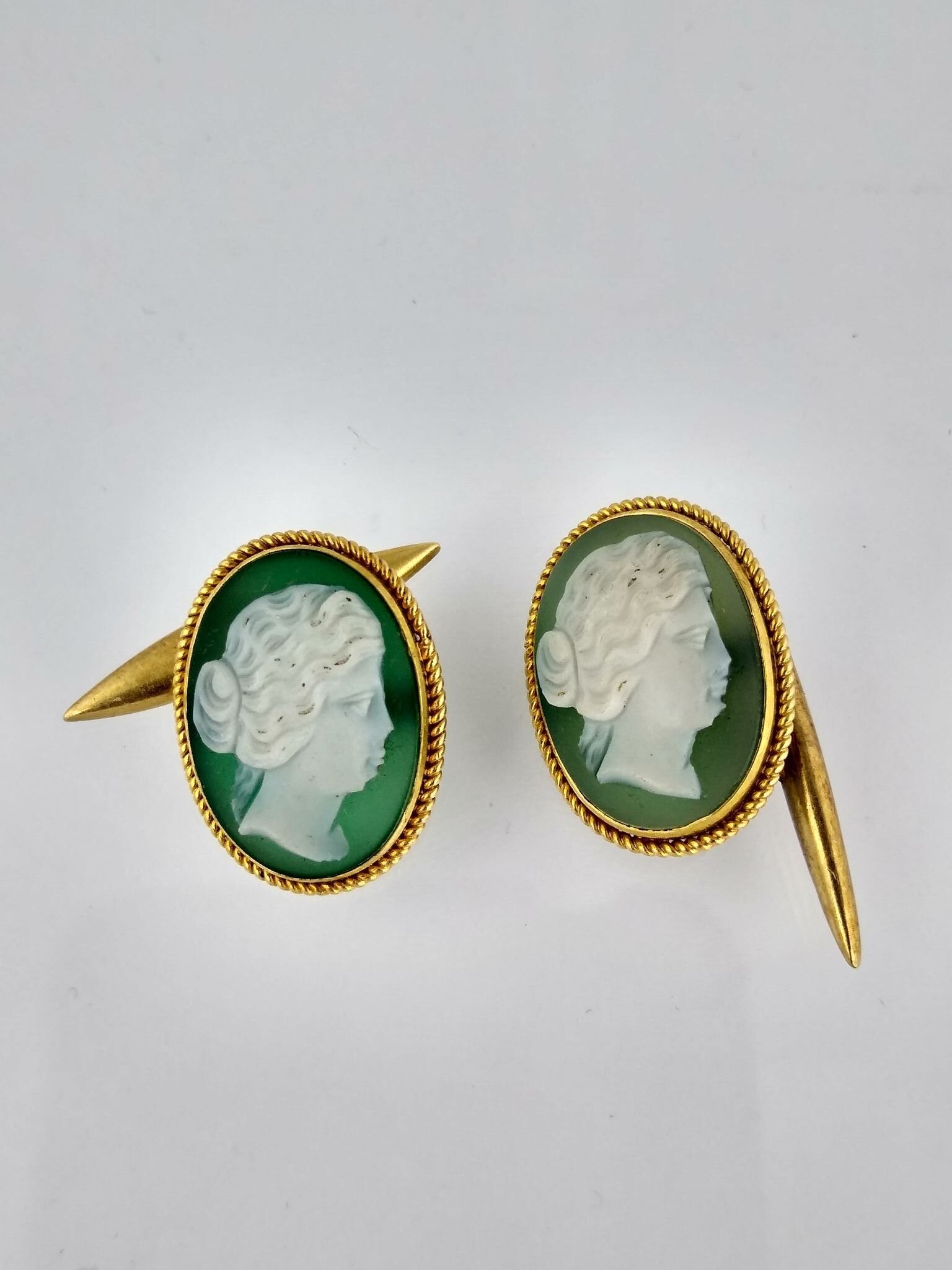 Gemelos oro 18 K y camafeo