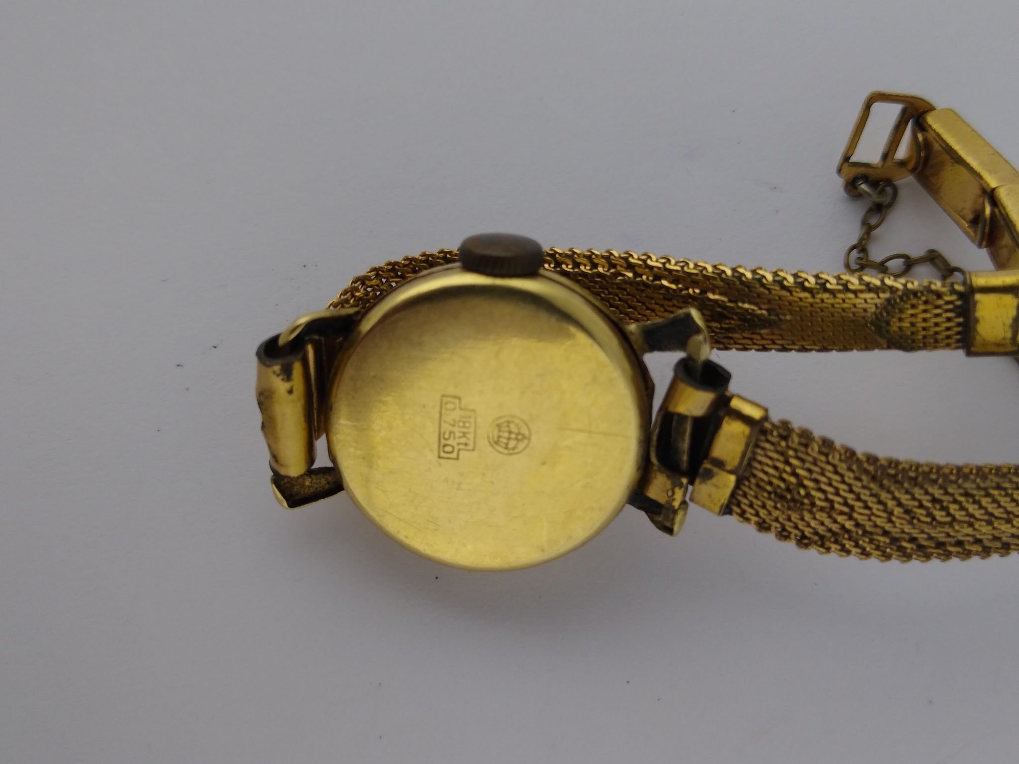 Reloj Universal oro 18 K