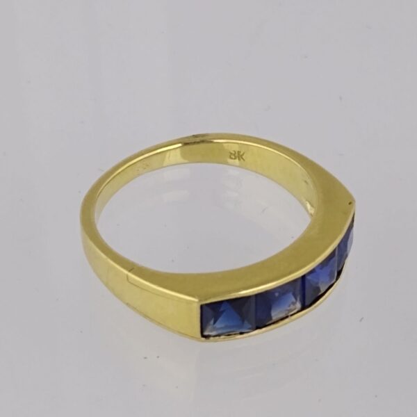 Anillo oro 18 K y zafiros
