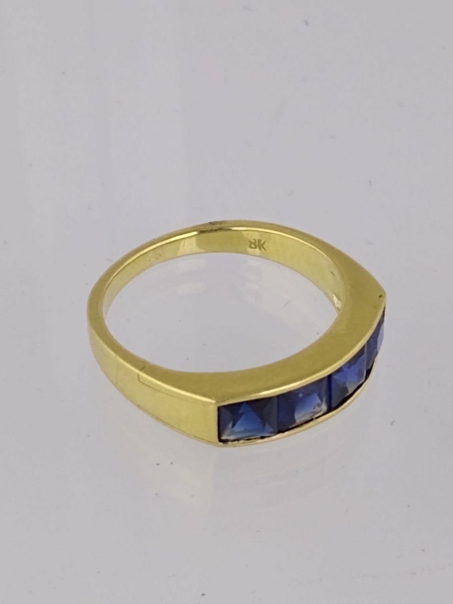 Anillo oro 18 K y zafiros