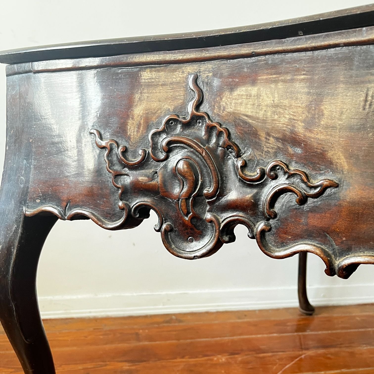 Mesa de arrimo lusobrasileña - Imagen 6