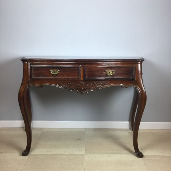 Mesa de arrimo lusobrasileña