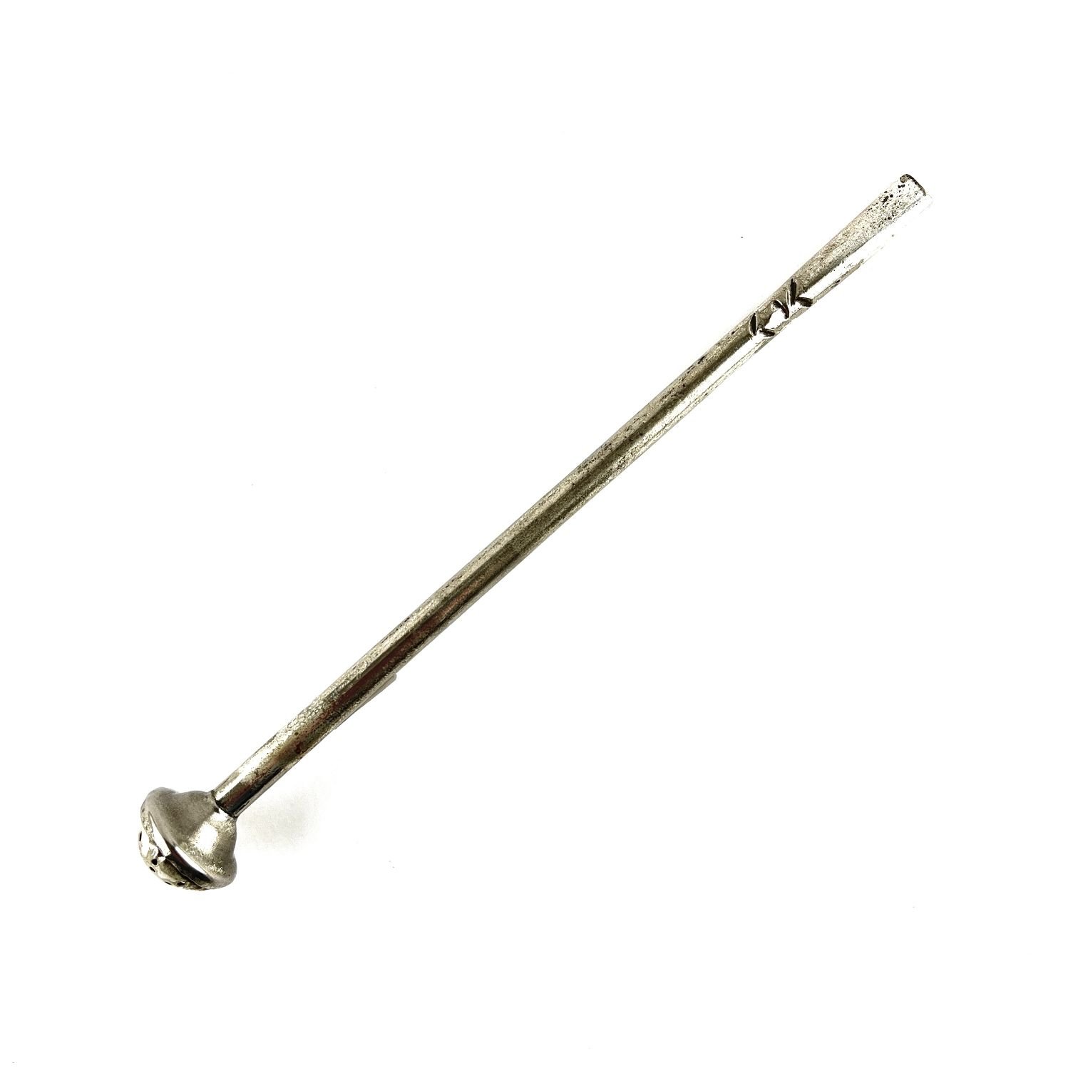 Bombilla en plata