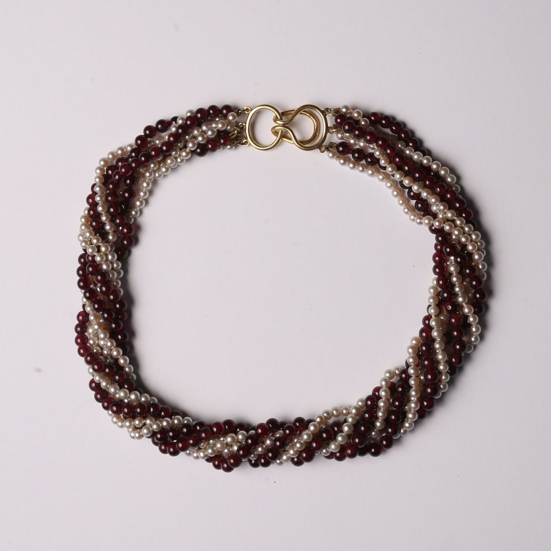 Collar perlas, oro 18 K y rubíes