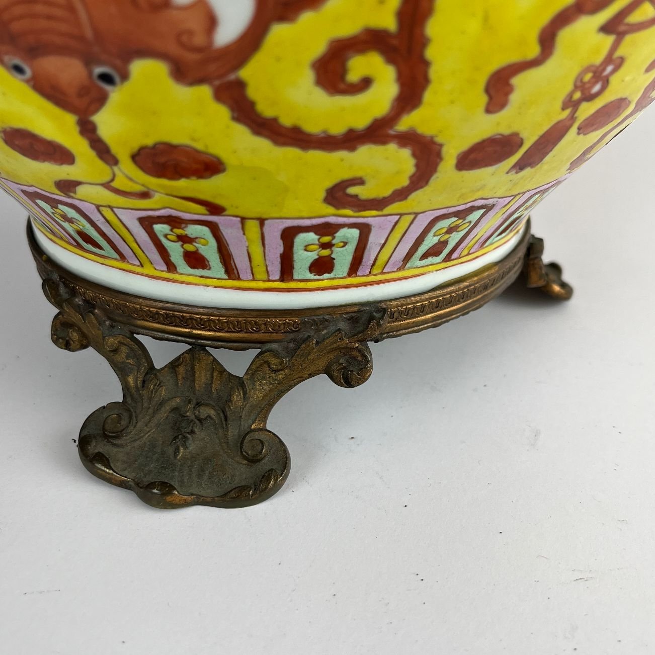 Jarrón oriental en porcelana Familia Amarilla - Imagen 2