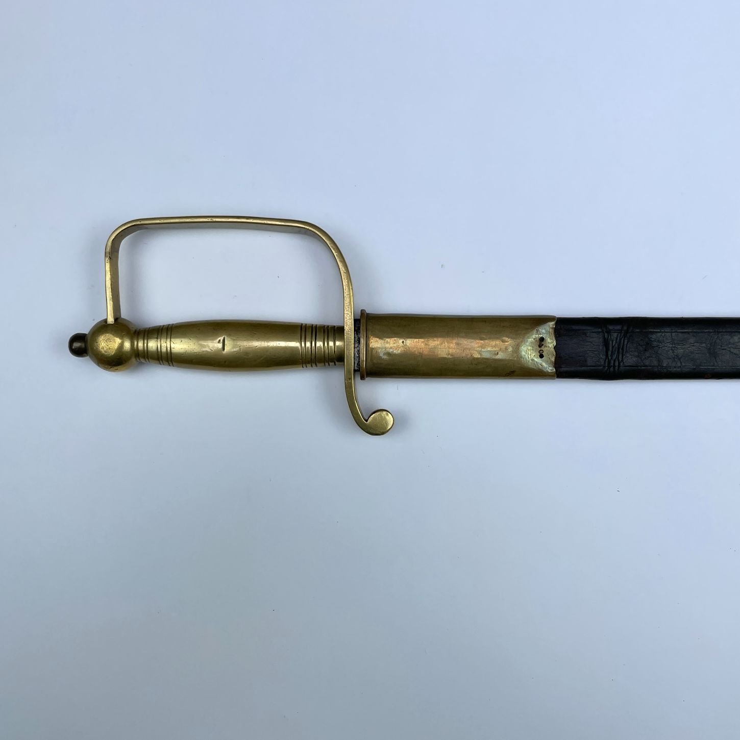 Espadín de policía uruguaya