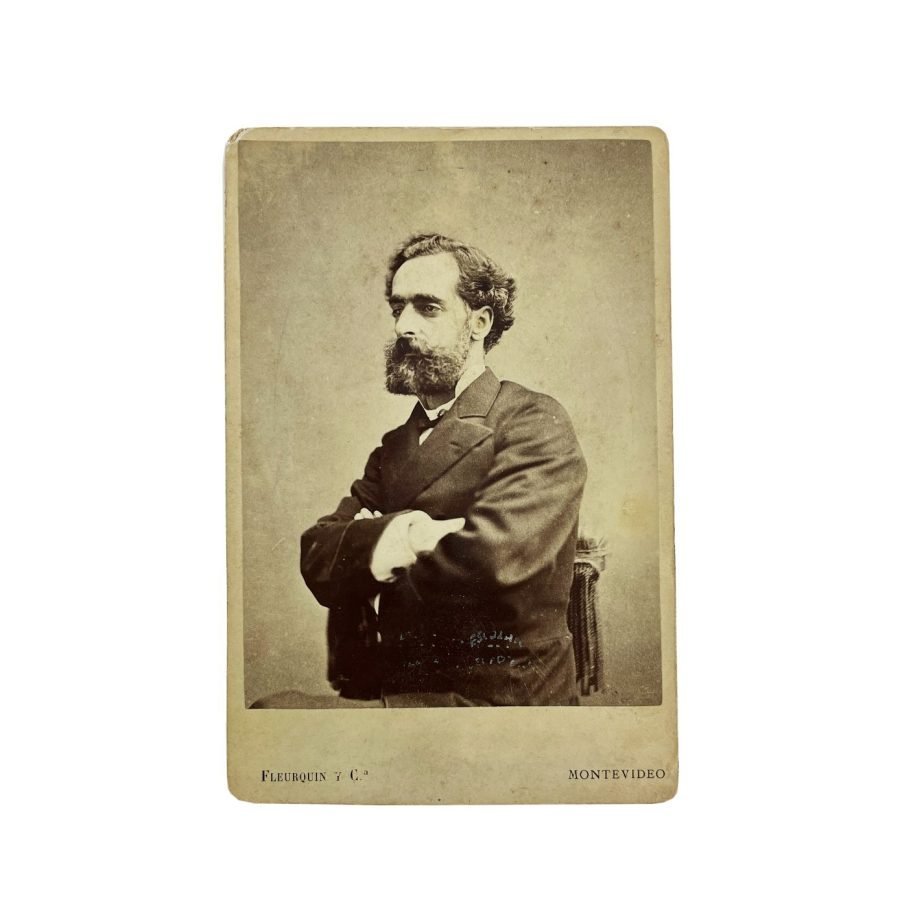 Fotografía gabinete. "José Pedro Varela"