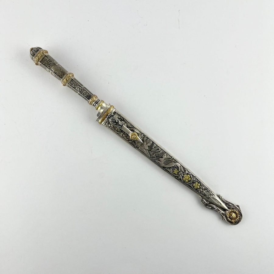 Cuchillo criollo "Corneta" en plata y oro