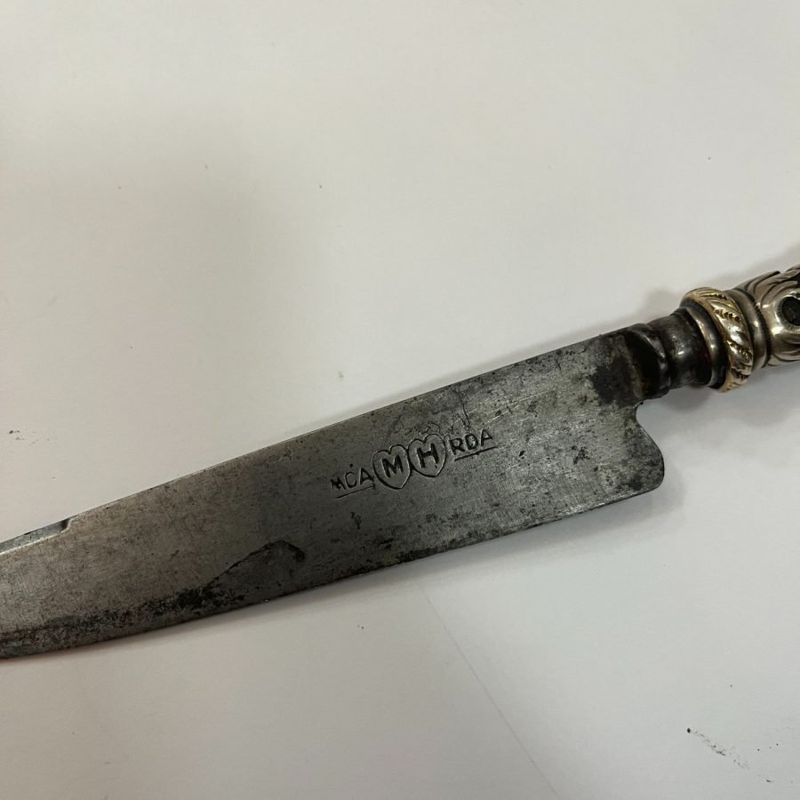 Cuchillo criollo "Martínez Hnos." en plata y oro - Imagen 2