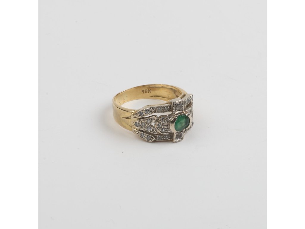Anillo oro 18 K, esmeralda y zirconias