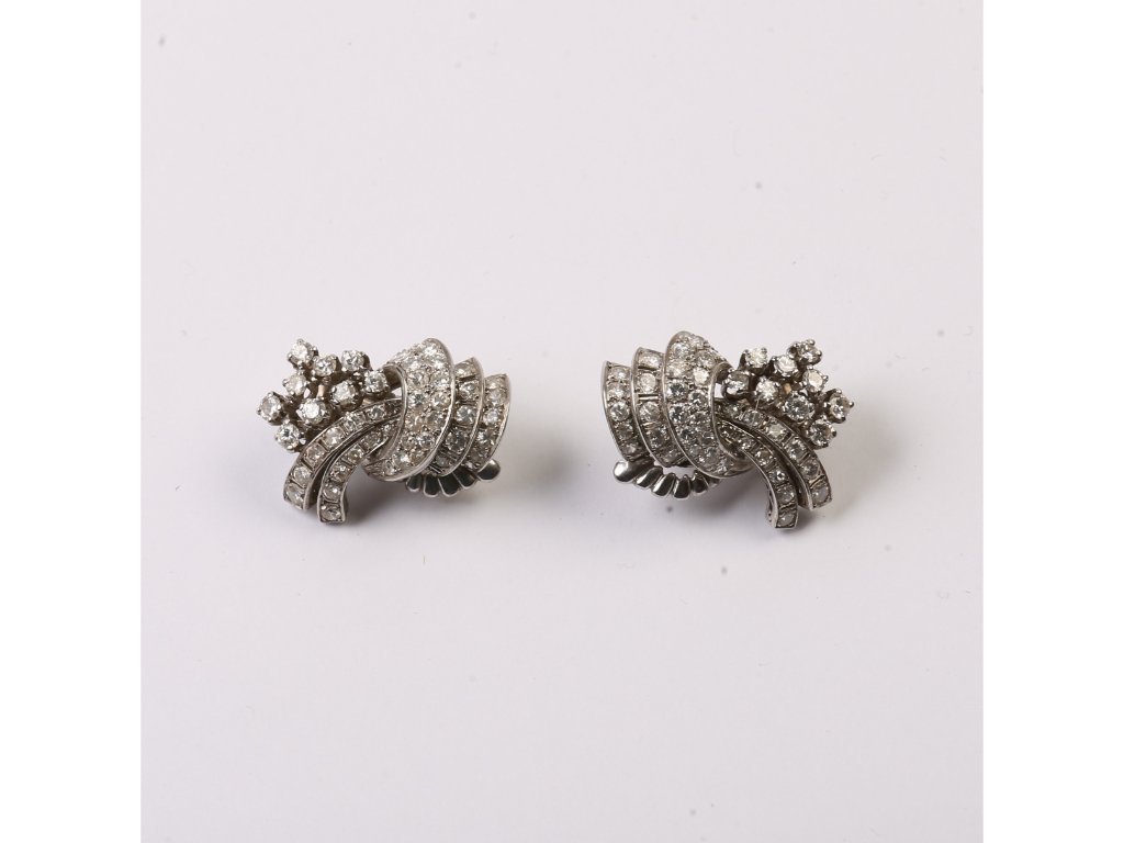 Caravanas oro 18 K y brillantes
