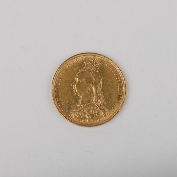 Moneda británica en oro