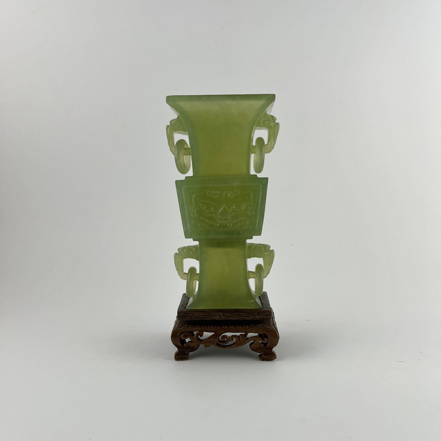 Jarrón chino en jade