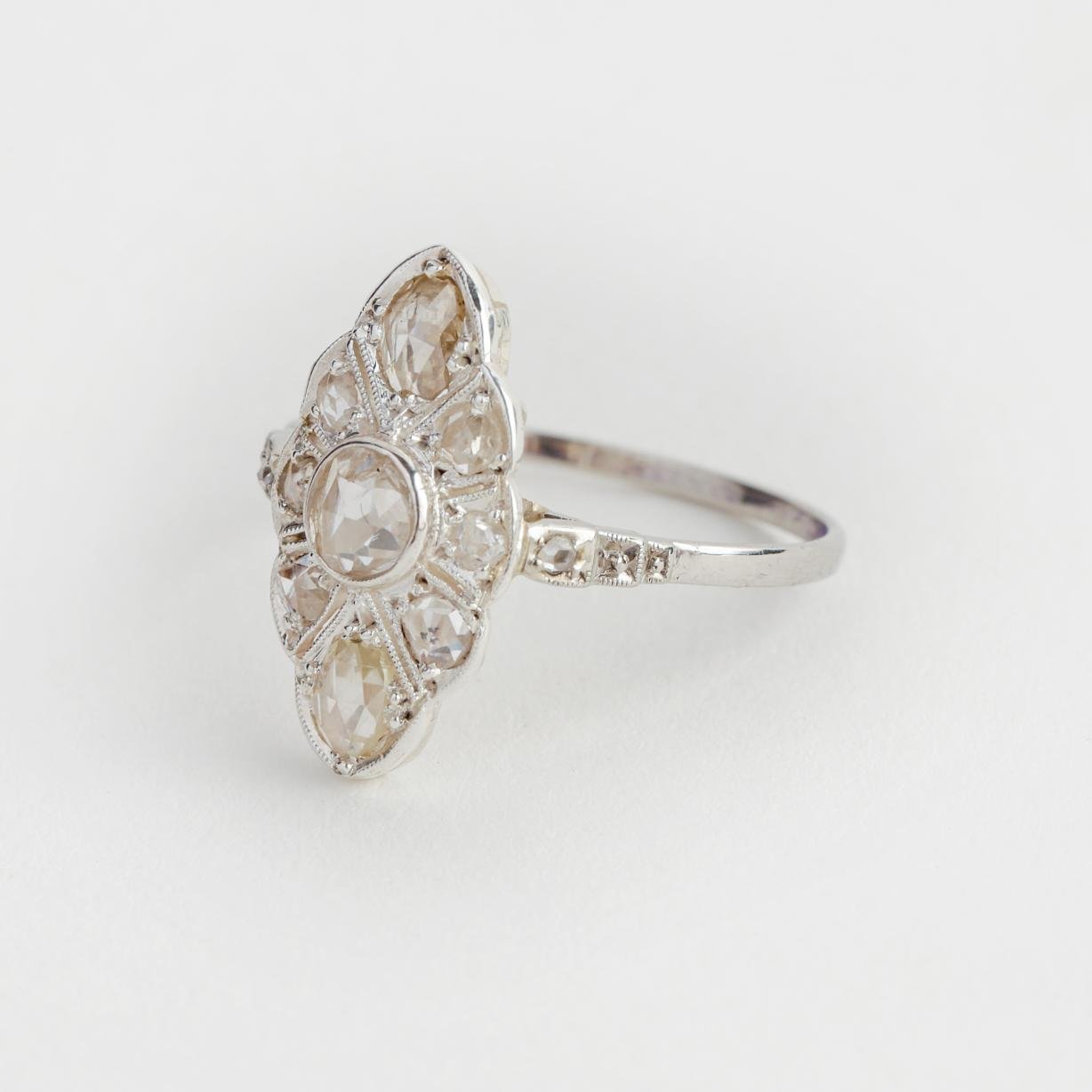 Anillo art decó en platino y brillantes - Imagen 2