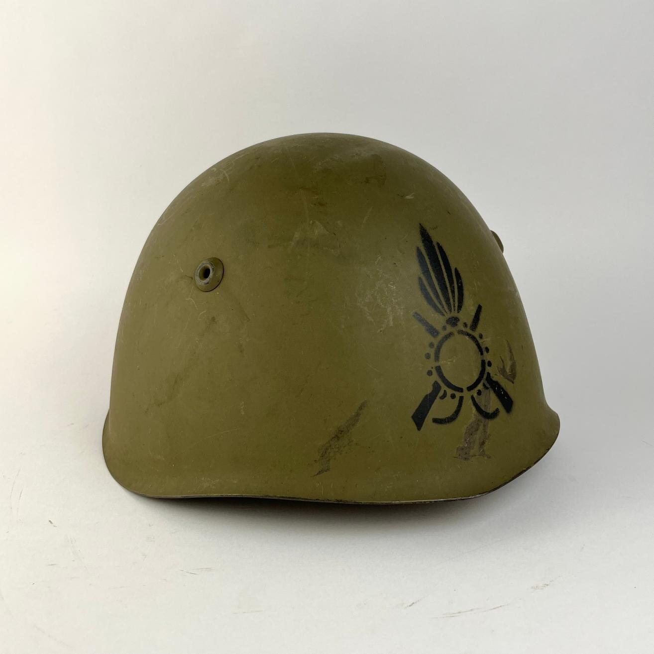 Casco italiano M33