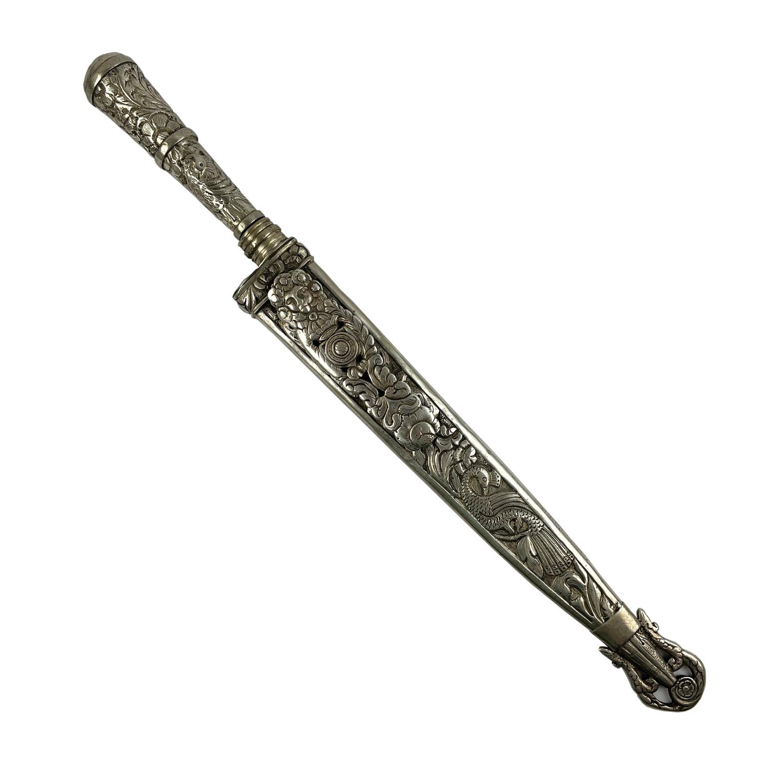 Cuchillo criollo riograndense "Cazador al Filo" en plata