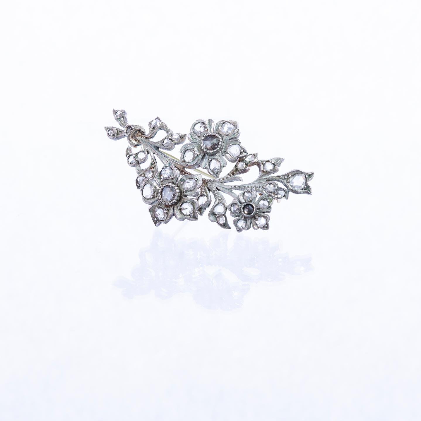 Prendedor s. XIX oro 18 K amarillo y diamantes