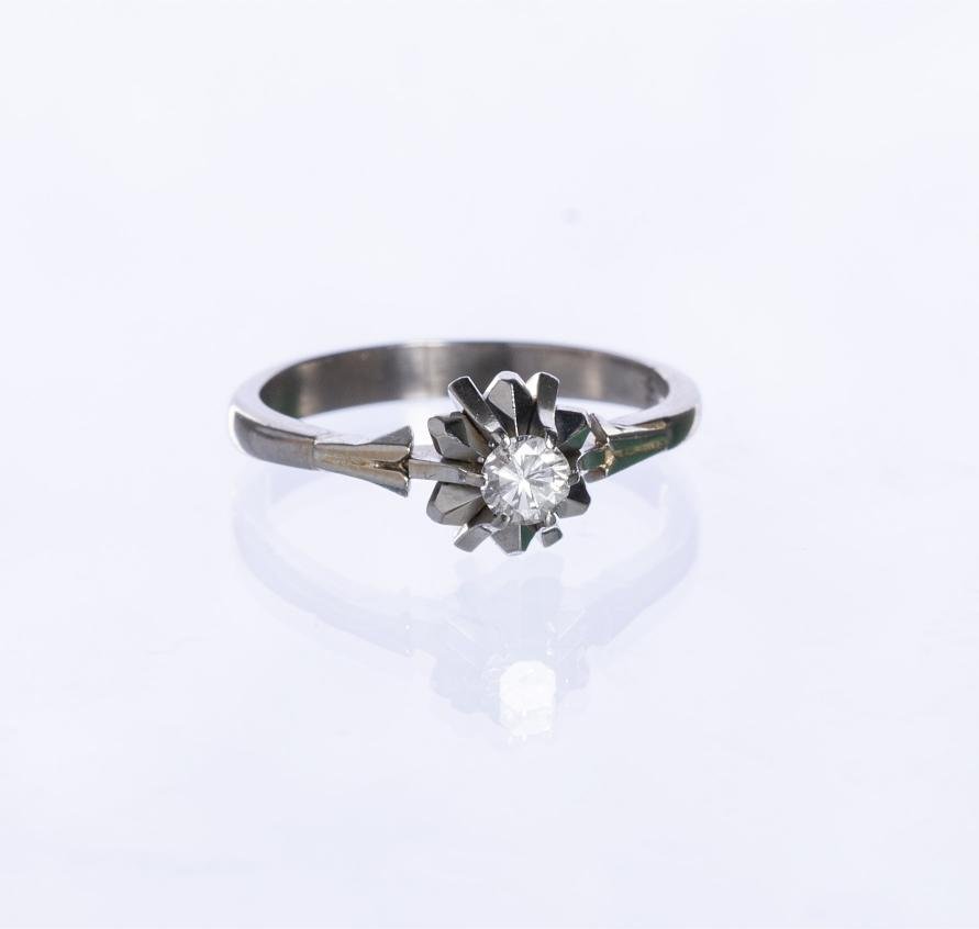 Anillo oro 18 K blanco y brillante