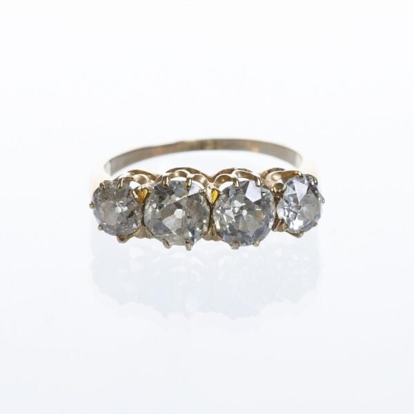 Anillo oro 18 K amarillo y brillantes