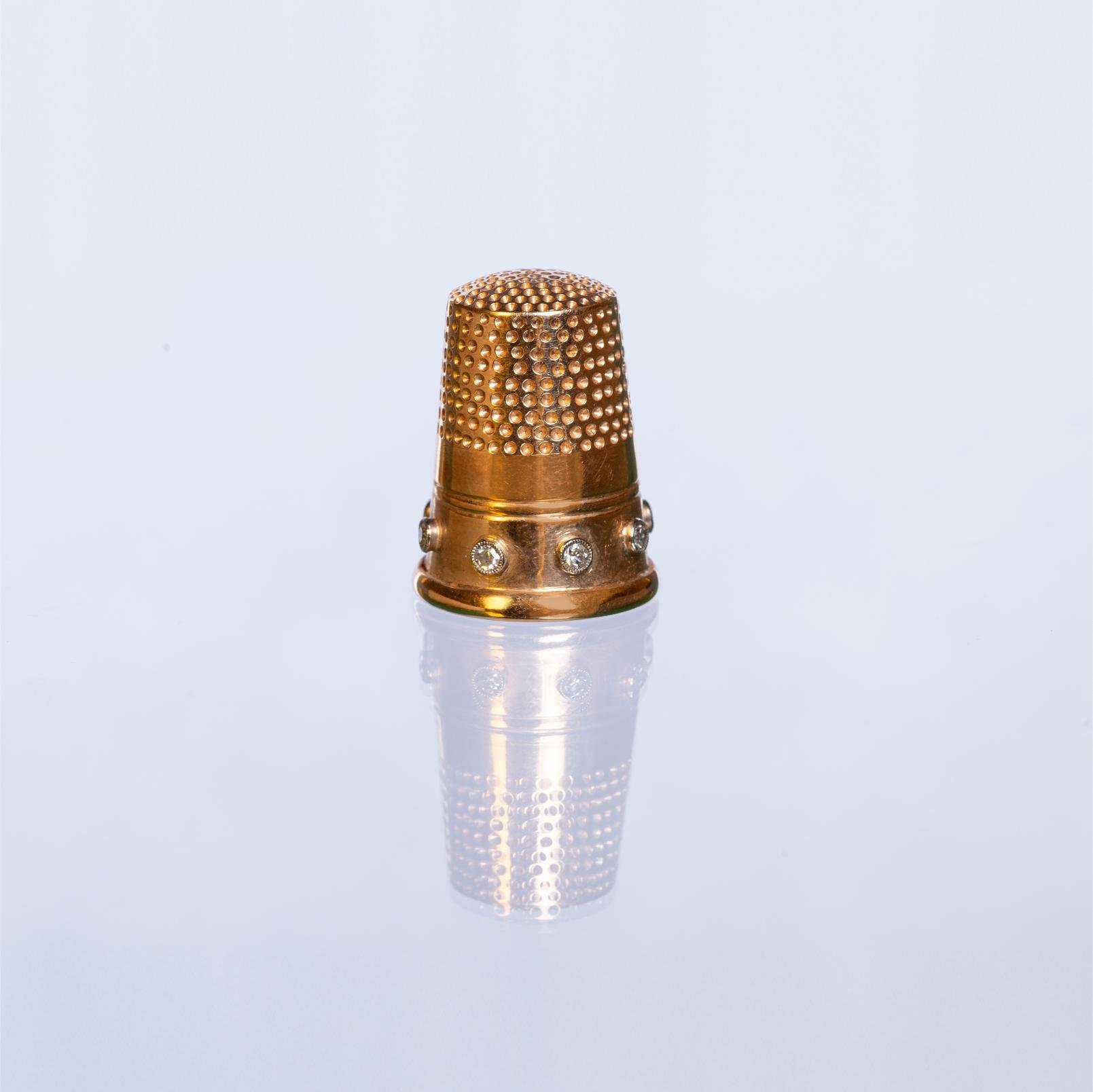 Dedal oro 18 K amarillo