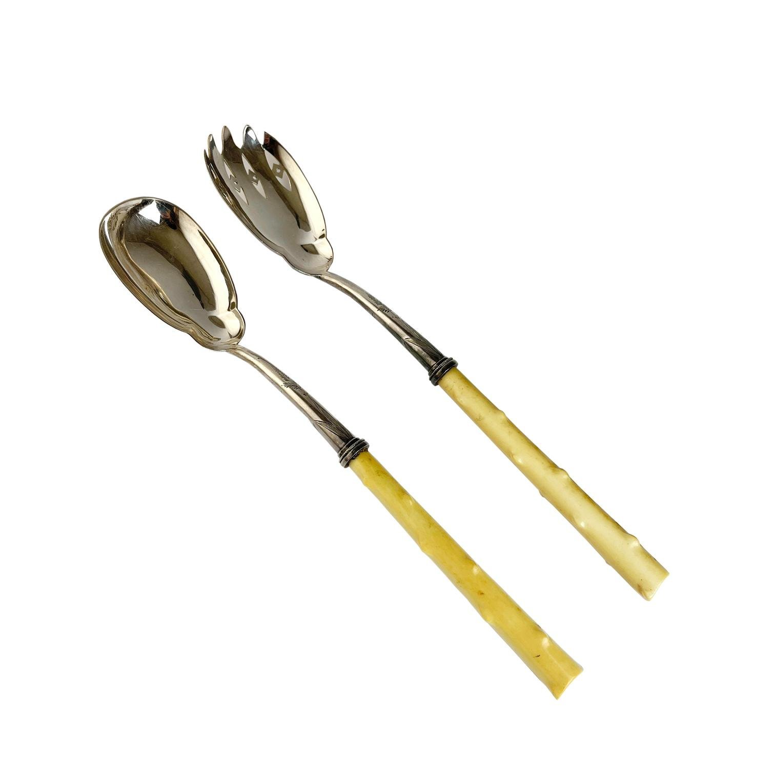 Juego de cubiertos ingleses en metal plateado