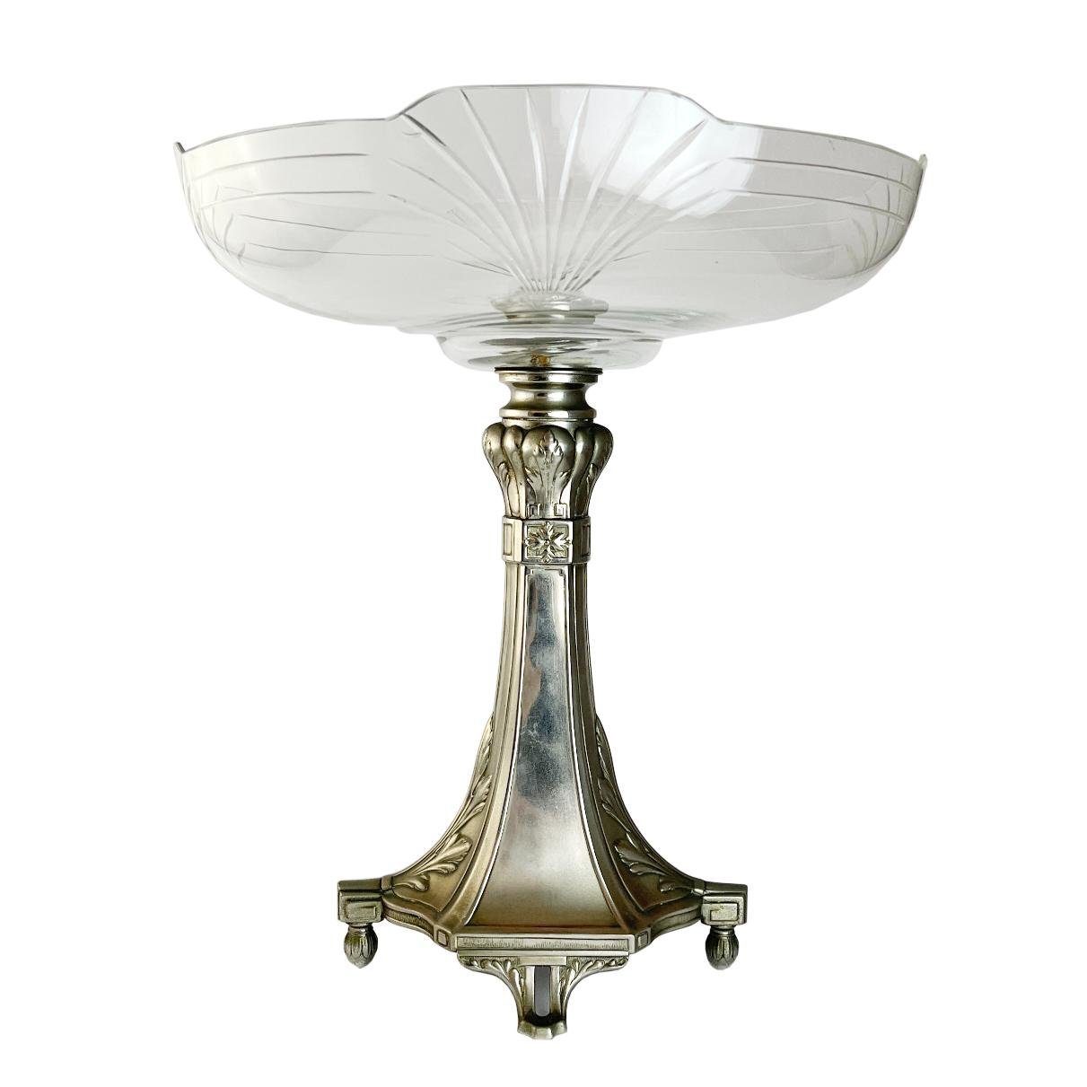 Centro de mesa en metal plateado