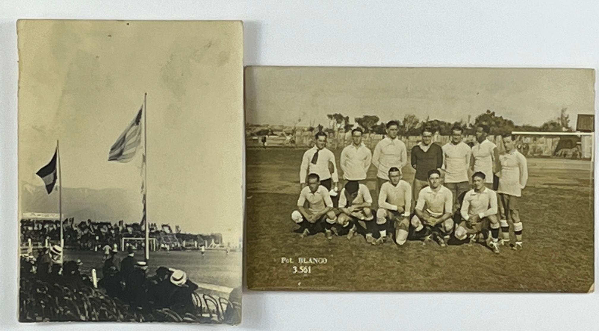 Cuatro fotografías en blanco y negro y dos postales relativas a los campeones de fútbol de los Juegos Olímpicos de París 1924 - Imagen 2