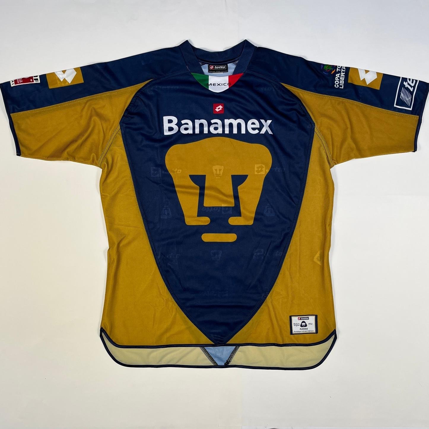Camiseta del club mexicano Club Universidad Nacional