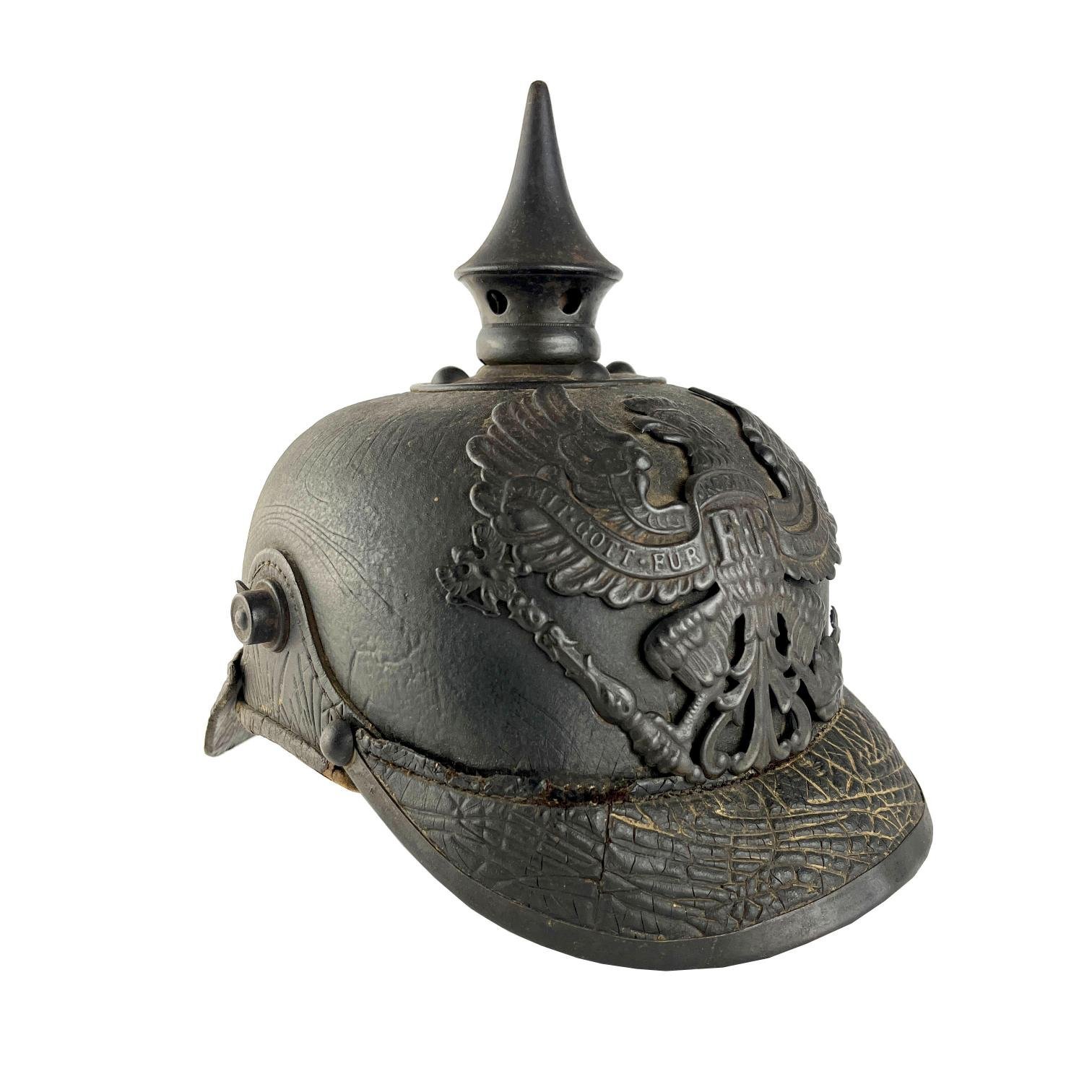 Casco pickelhaube prusiano