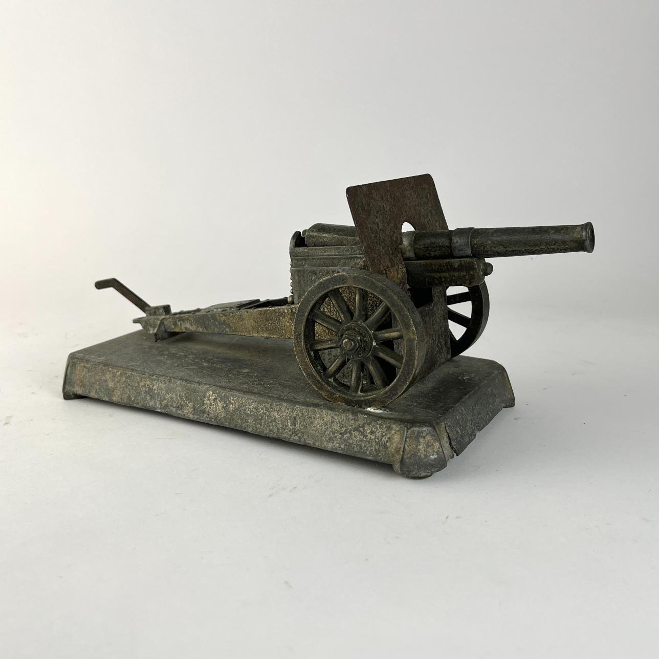 Encendedor cañon a escala