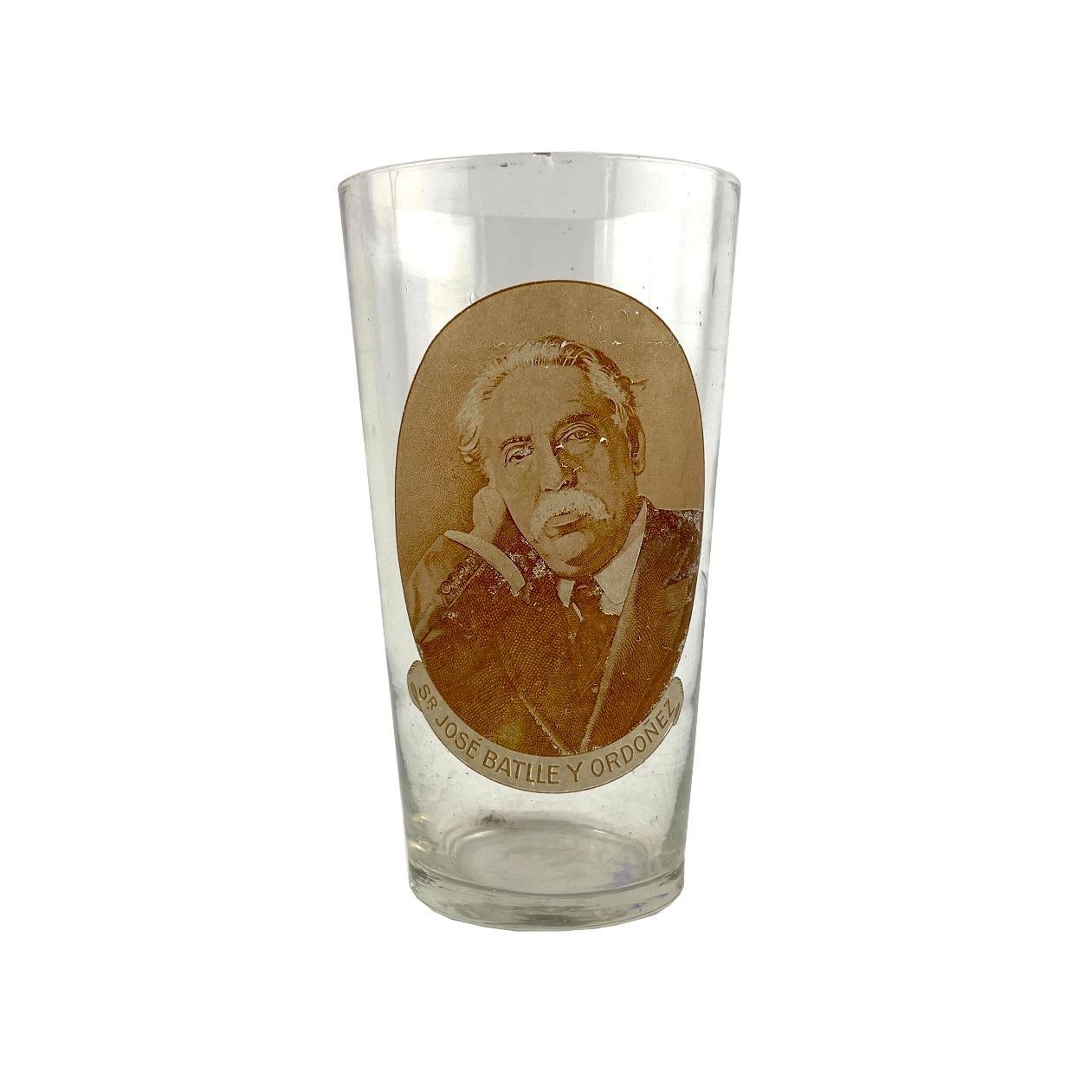 2 vasos de Batlle y Rivera