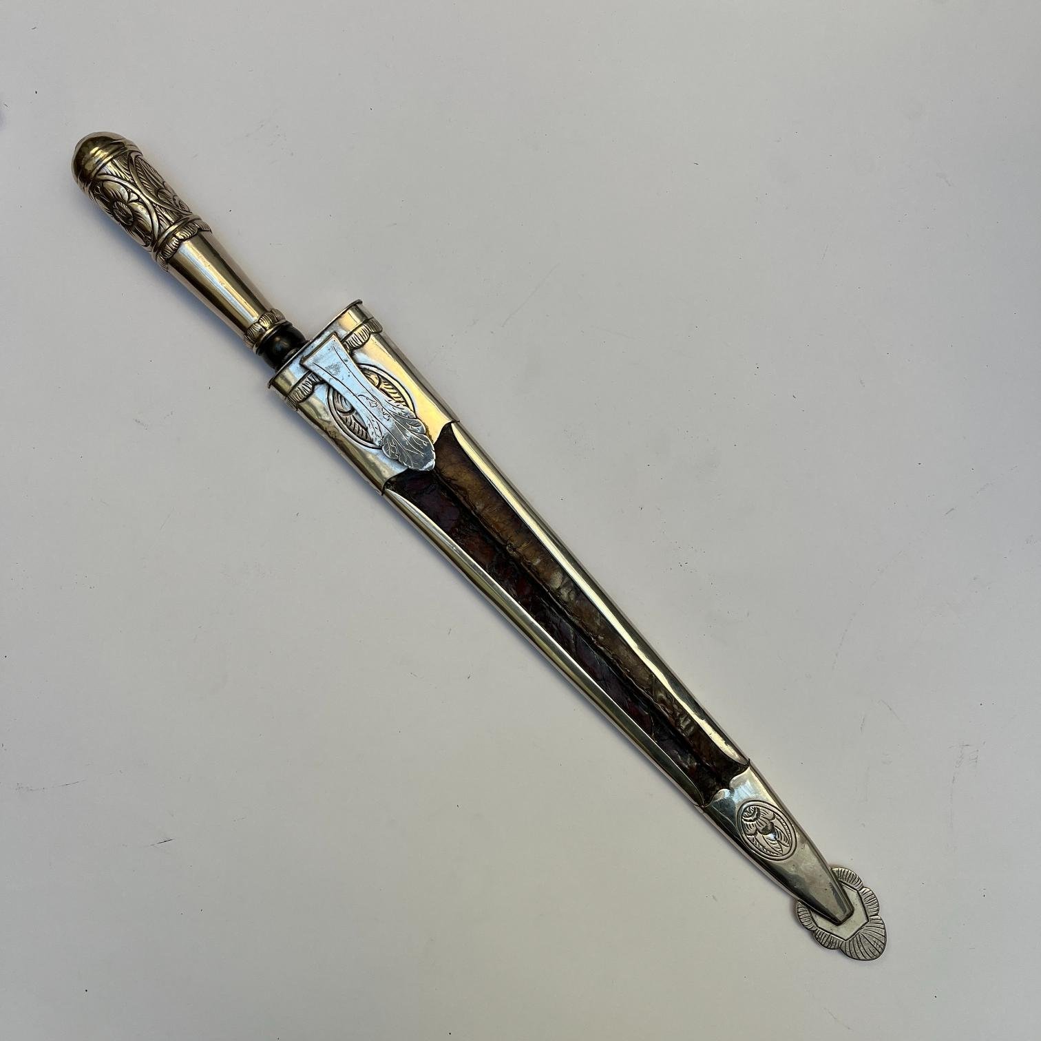 Cuchillo criollo en plata