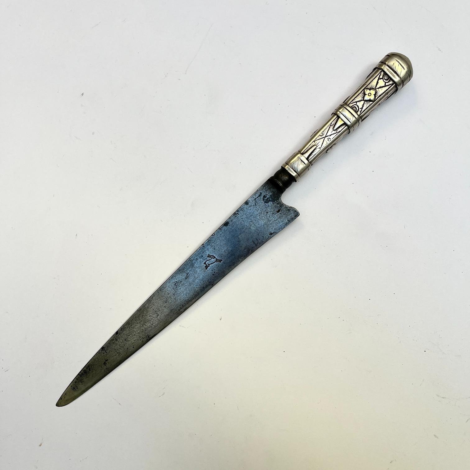 Cuchillo criollo en plata y oro