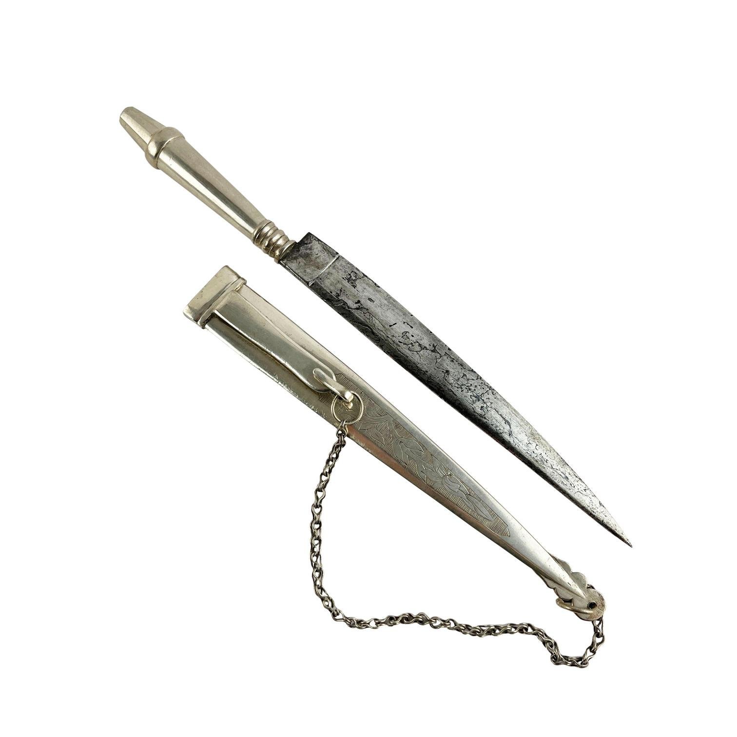 Cuchillo criollo brasileño en plata