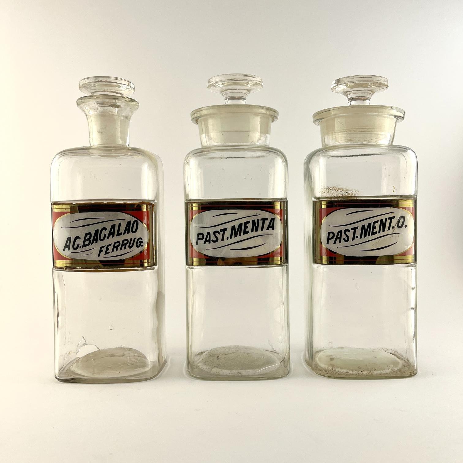 9 frascos de farmacia