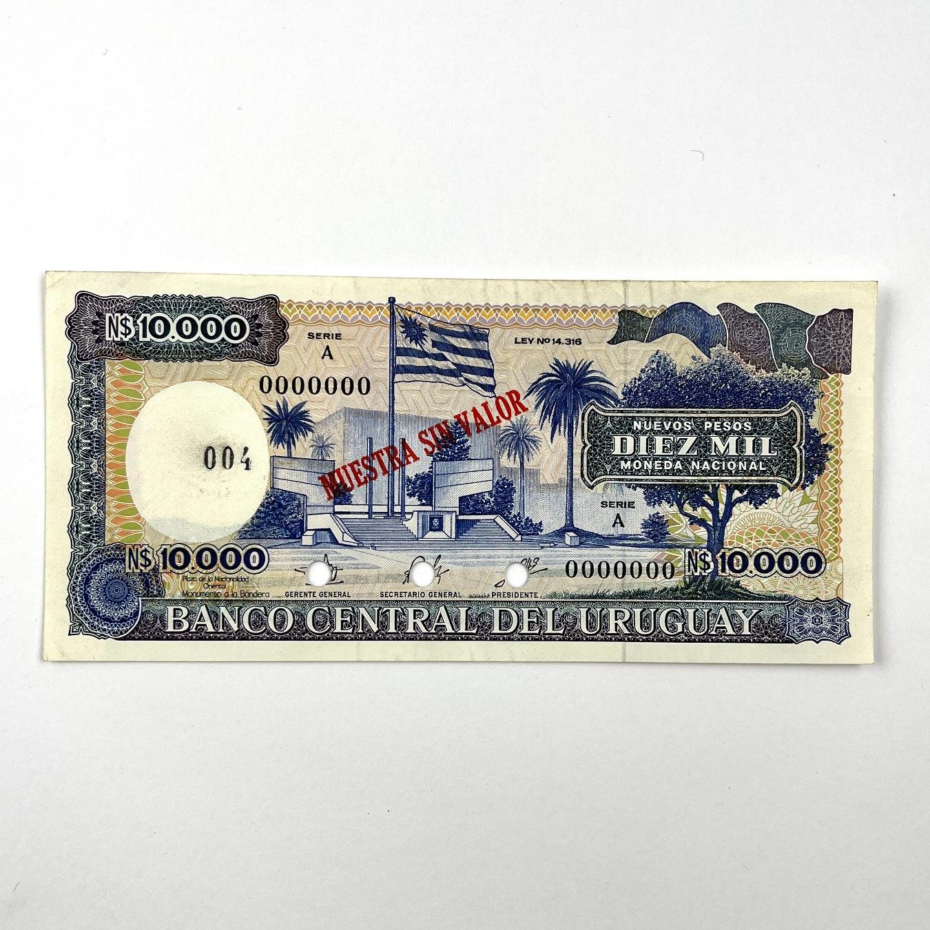 Billete uruguayo especímen