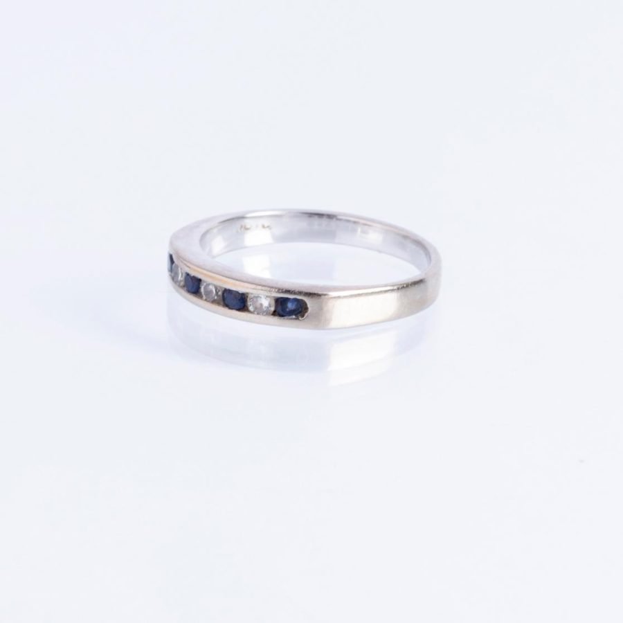 Anillo oro blanco, zafiros y diamantes - Imagen 2
